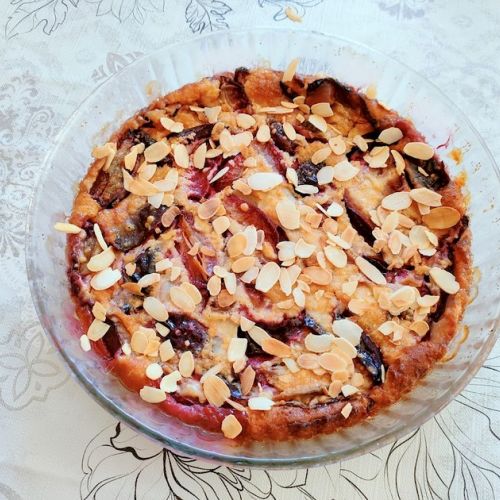 Pflaumen-Mandel-Clafoutis: Ein Herbstrezept