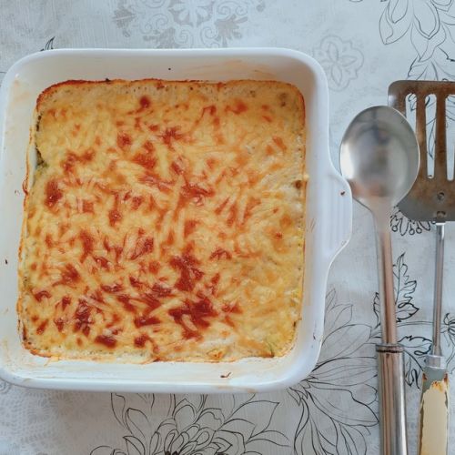 Zucchinigratin mit Speck: ein einfaches Rezept